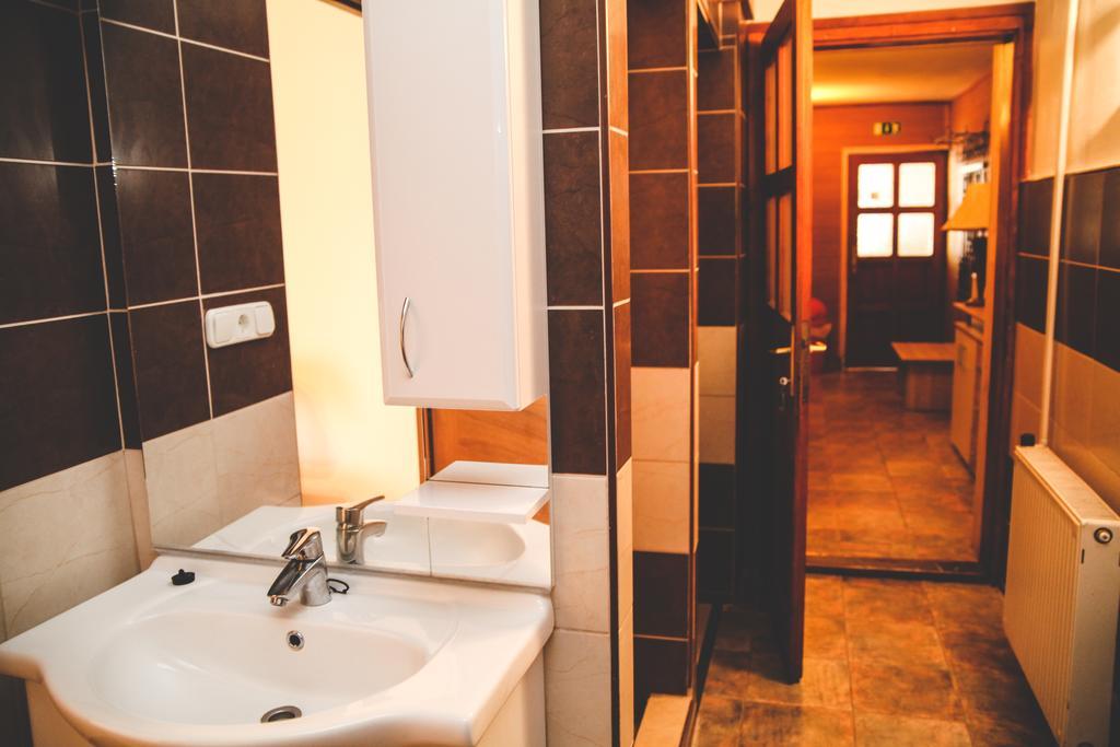 Borostyankert Etterem & Vendeghaz Hotel Sitke ภายนอก รูปภาพ