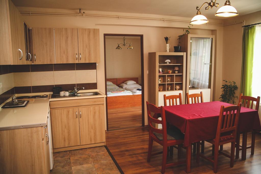 Borostyankert Etterem & Vendeghaz Hotel Sitke ภายนอก รูปภาพ