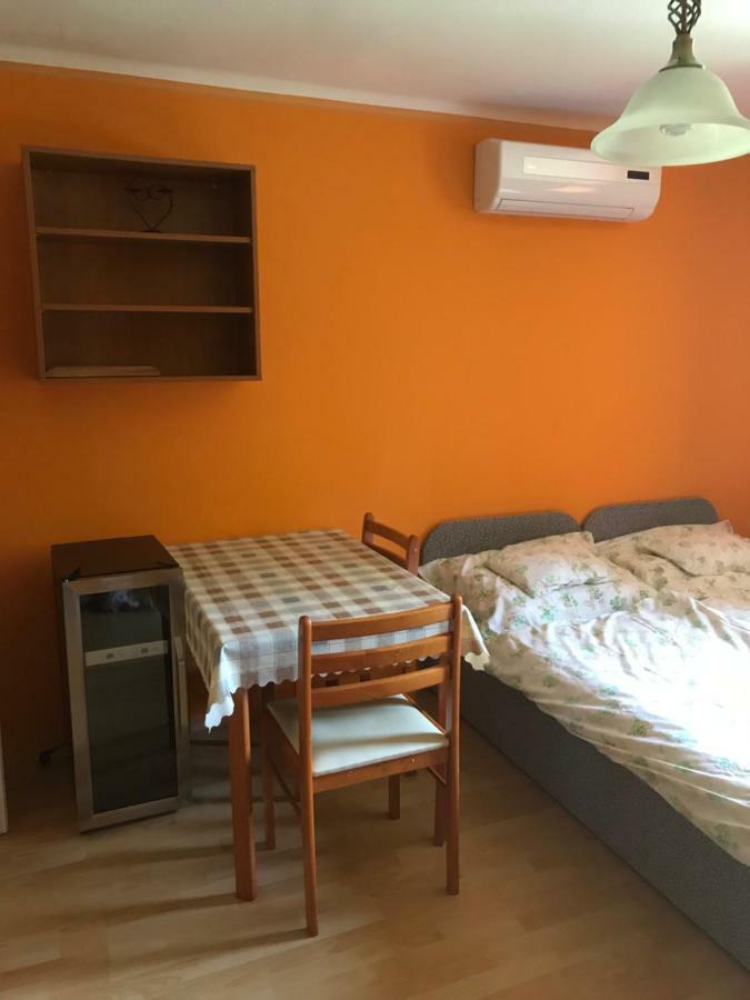 Borostyankert Etterem & Vendeghaz Hotel Sitke ภายนอก รูปภาพ